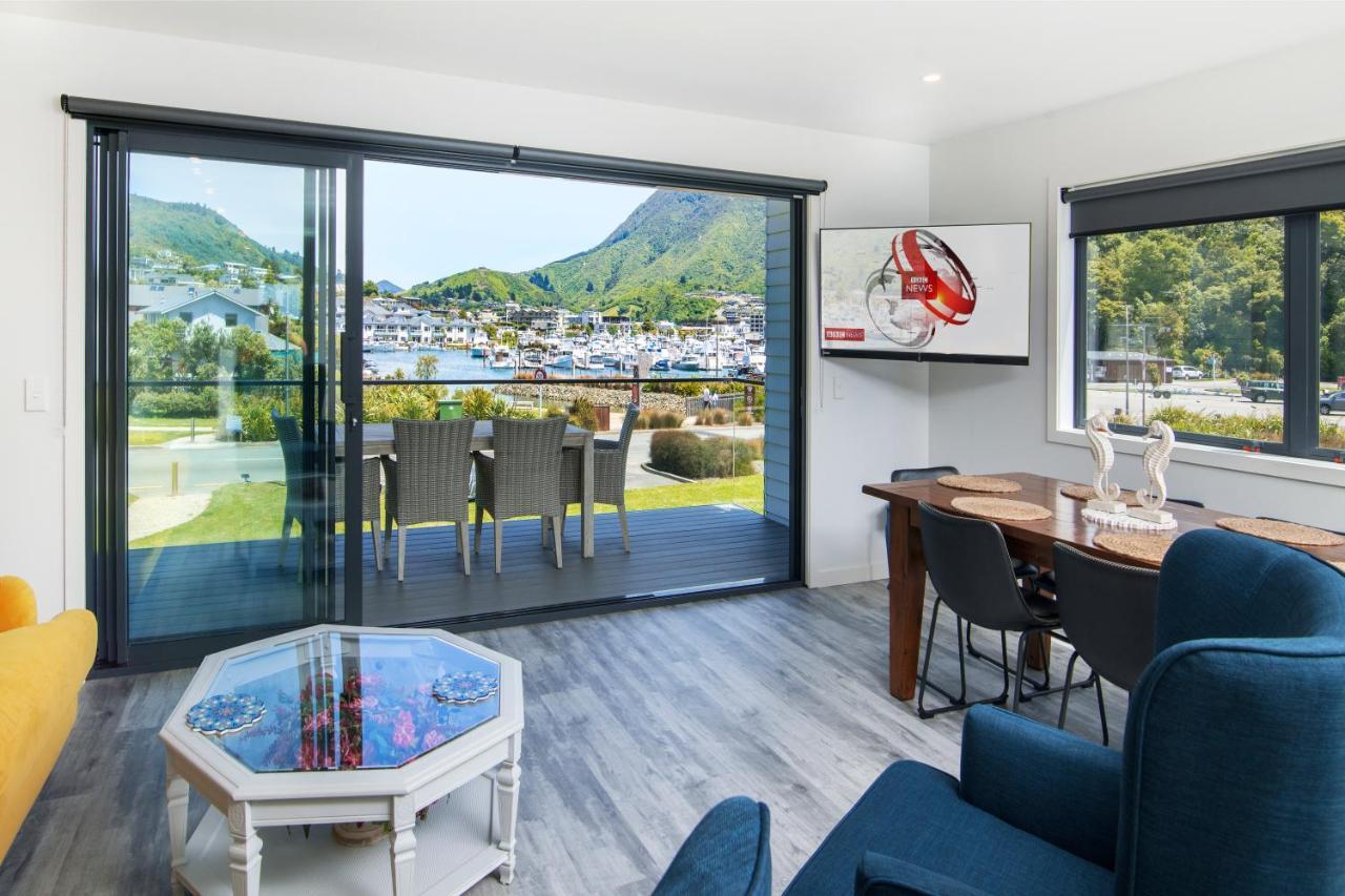 Boathouse Apartments Picton Exterior foto