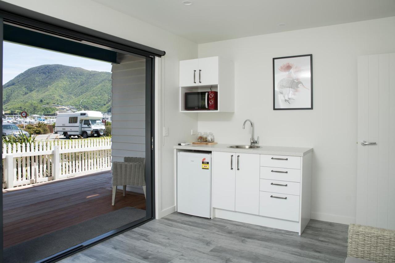 Boathouse Apartments Picton Exterior foto