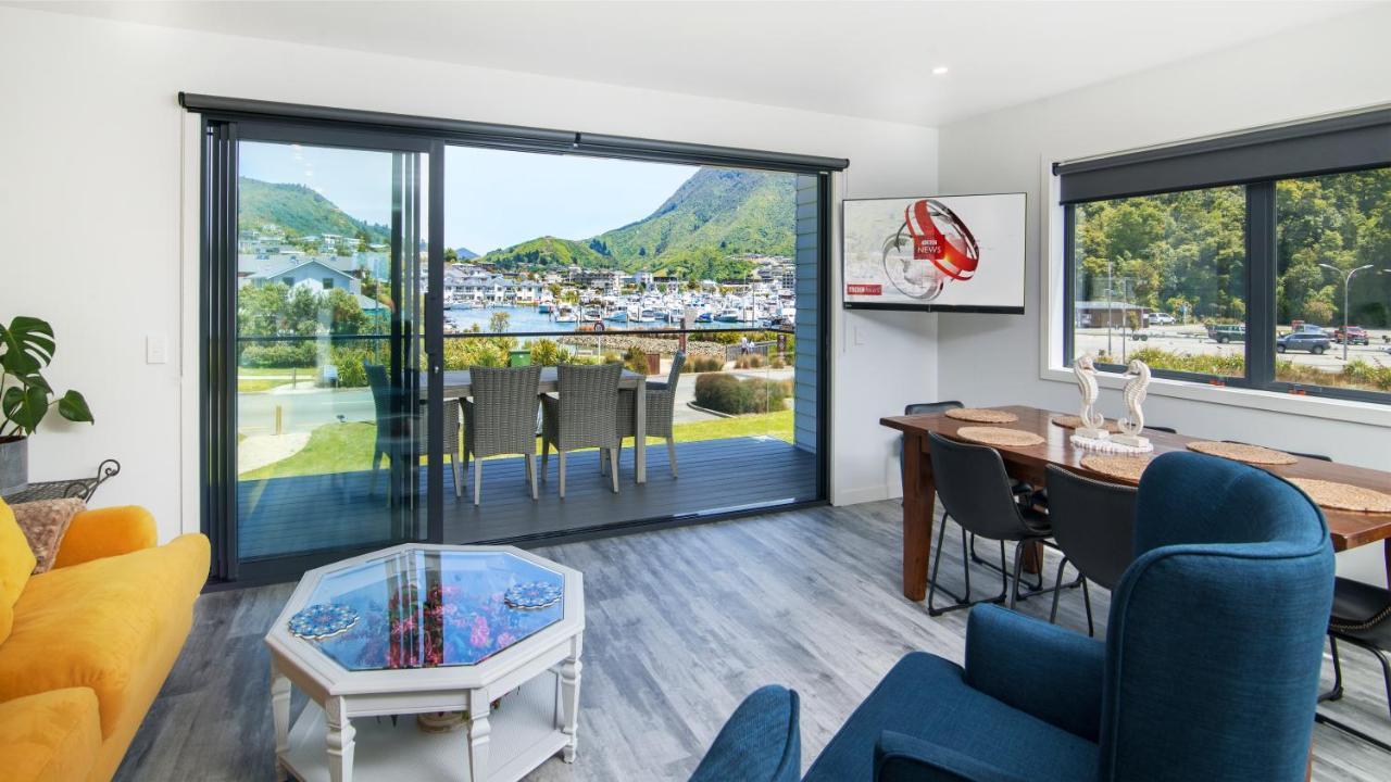 Boathouse Apartments Picton Exterior foto